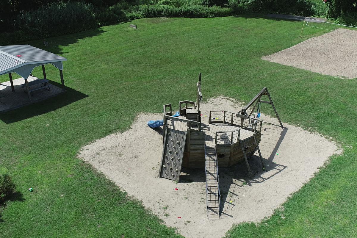 Playground, Volely Ball Court Lefroy Harbour